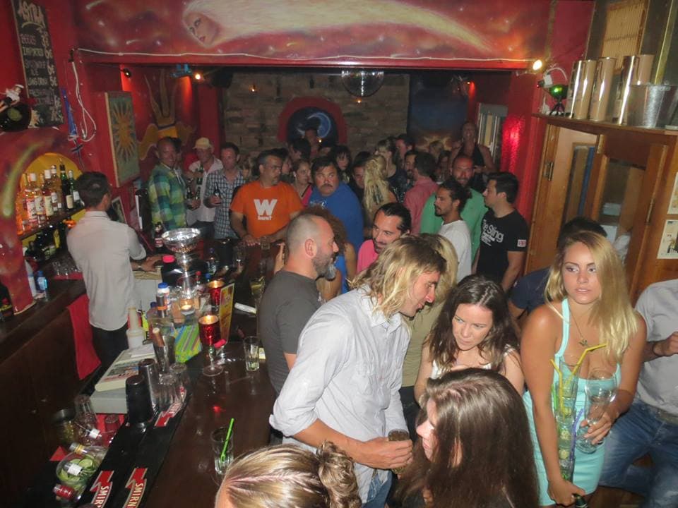 Astra Cocktail Bar image 7