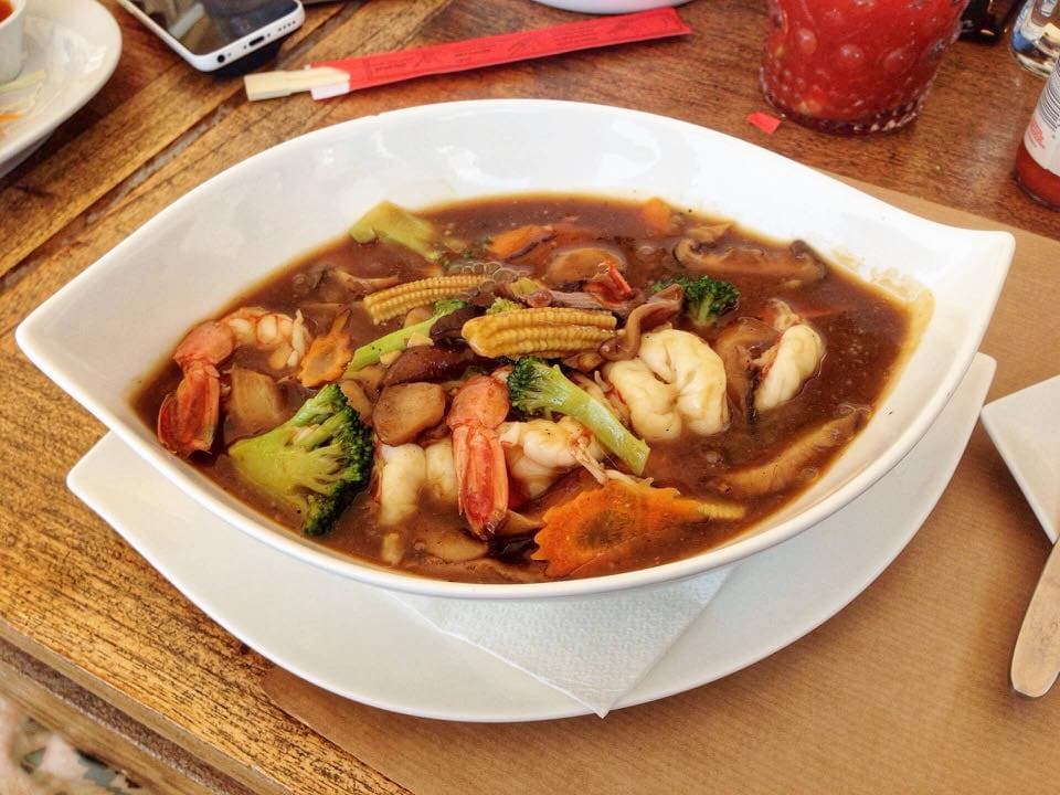 Thai Me Up Restaurant image 3