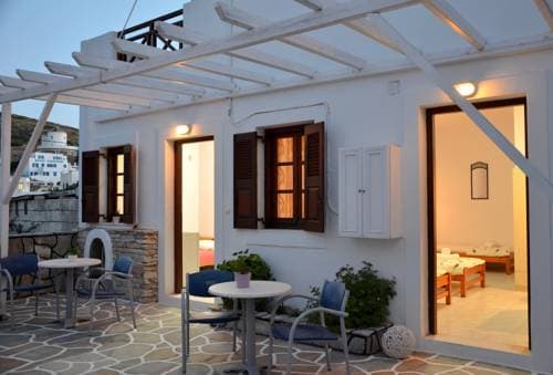 Zorbas Rooms and Apartments image 4